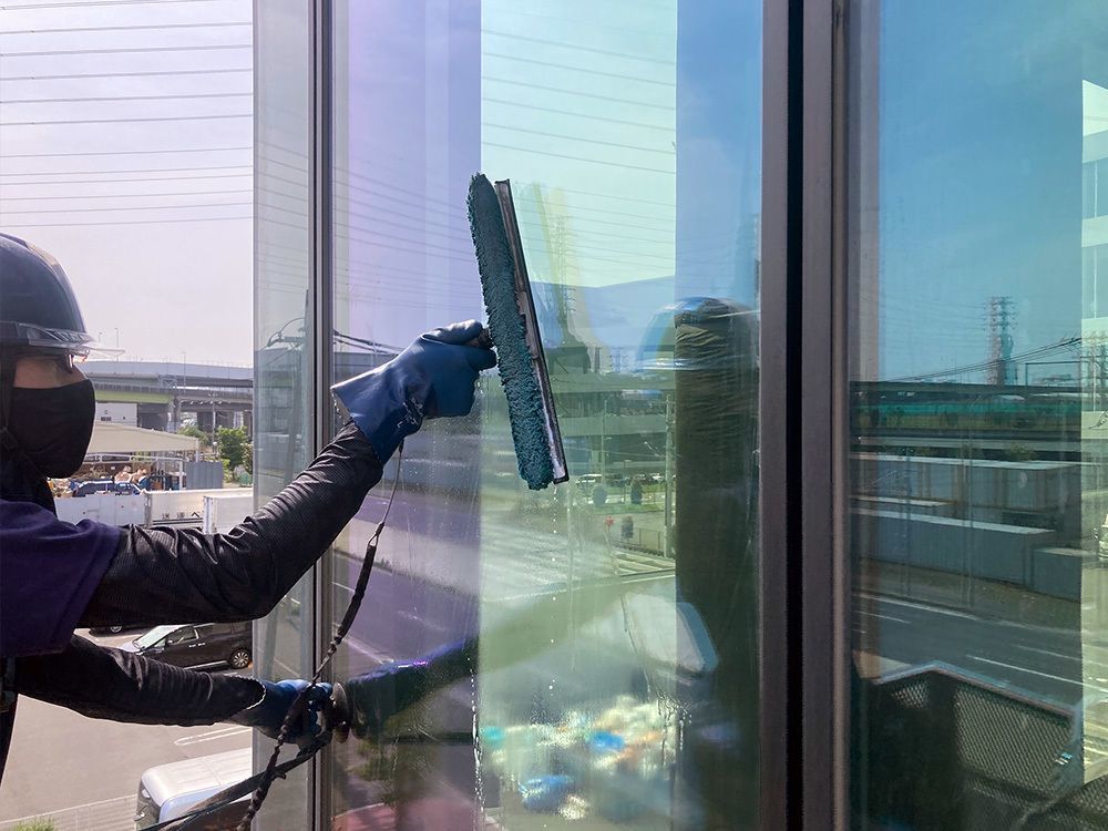 ガラス清掃
